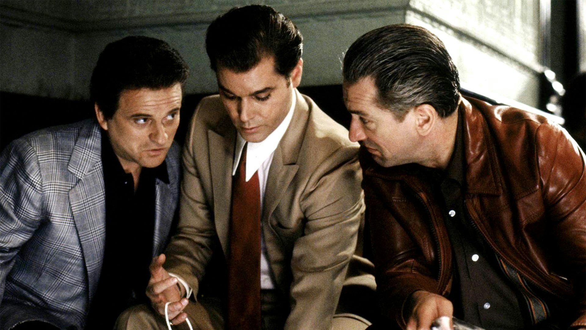 Славные парни 1990 де Ниро. Goodfellas 1990. Ray Liotta Goodfellas.