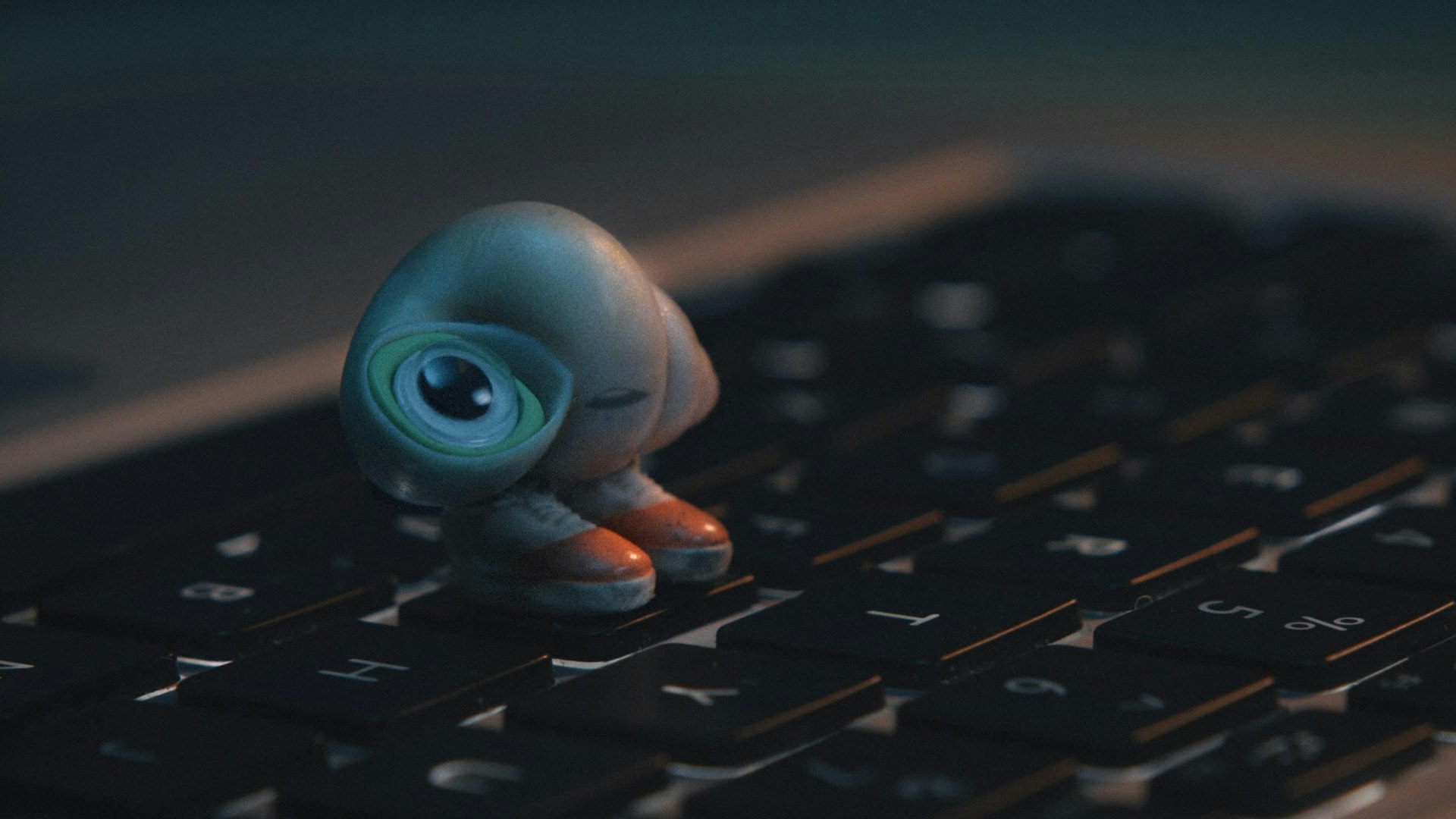 Marcel the Shell with Shoes On